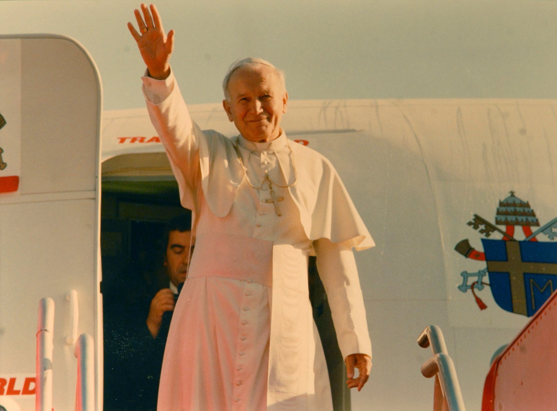 St JPII quoting Gaudium et Spes: Man cannot fully find himself except through a sincere gift of himself