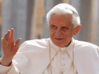 POPE WAVES AS HE ARRIVES FOR GENERAL AUDIENCE AT VATICAN