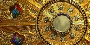 christ's real presence word of god sacrament body blood bread wine transubstantiation