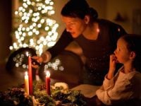 Advent wreath mother and daughter light