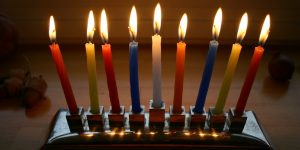hanukkah maccabees temple jews christians religious freedom advent