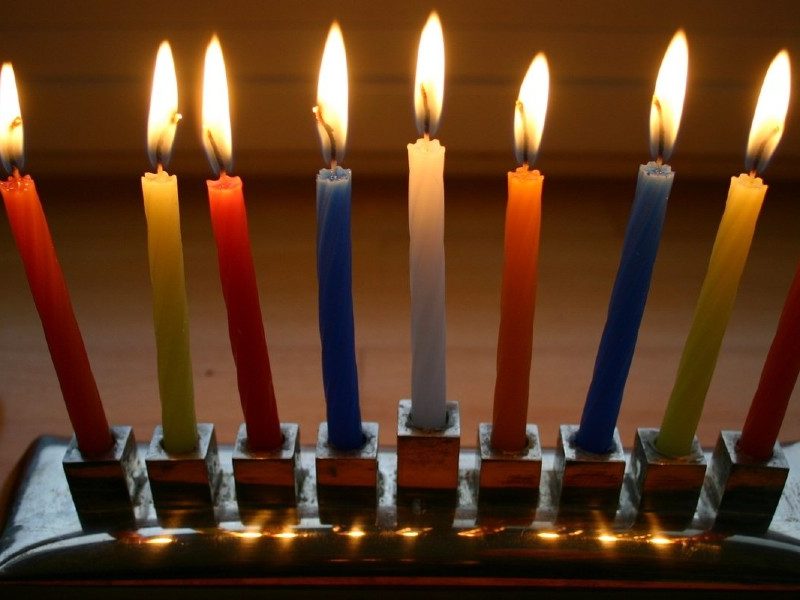 hanukkah maccabees temple jews christians religious freedom advent