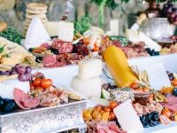 VENITE ALLA TAVOLA DEL BANCHETTO – LA VITA È UNA FESTA!