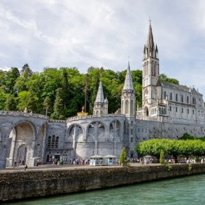 catholic pilgrimage tour france lourdes