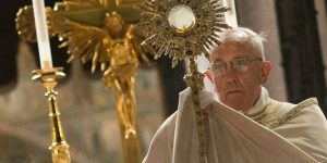 corpus christi transubstantiation body of christ eucharist sacrament real presence old testament passover blood sacrifice meal covenant corpo di cristo transustanziazione eucarestia sacramento presenza reale facebook
