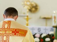 sign cross rediscovering meaning catholic tradition