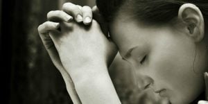 girl praying facebook