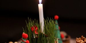 candle wreathe advent reason season prepare preparing coming first 1st sunday