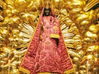 40 Idee per ottenere il massimo dalla Quaresima black madonna einsiedeln st. meinrad abbey switzerland